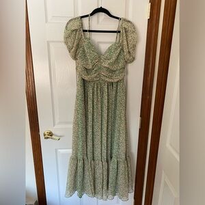 NWT Bardot Fauna Printed Midi Dress in Green Floral. Size 10.